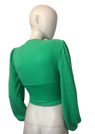 Top court vert à boutons, manches longues texturées Taille 34 💚✨