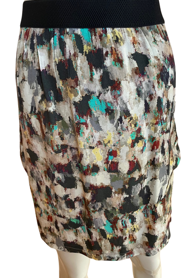 Jupe courte à imprimé abstrait coloré – Taille 40🌈✨