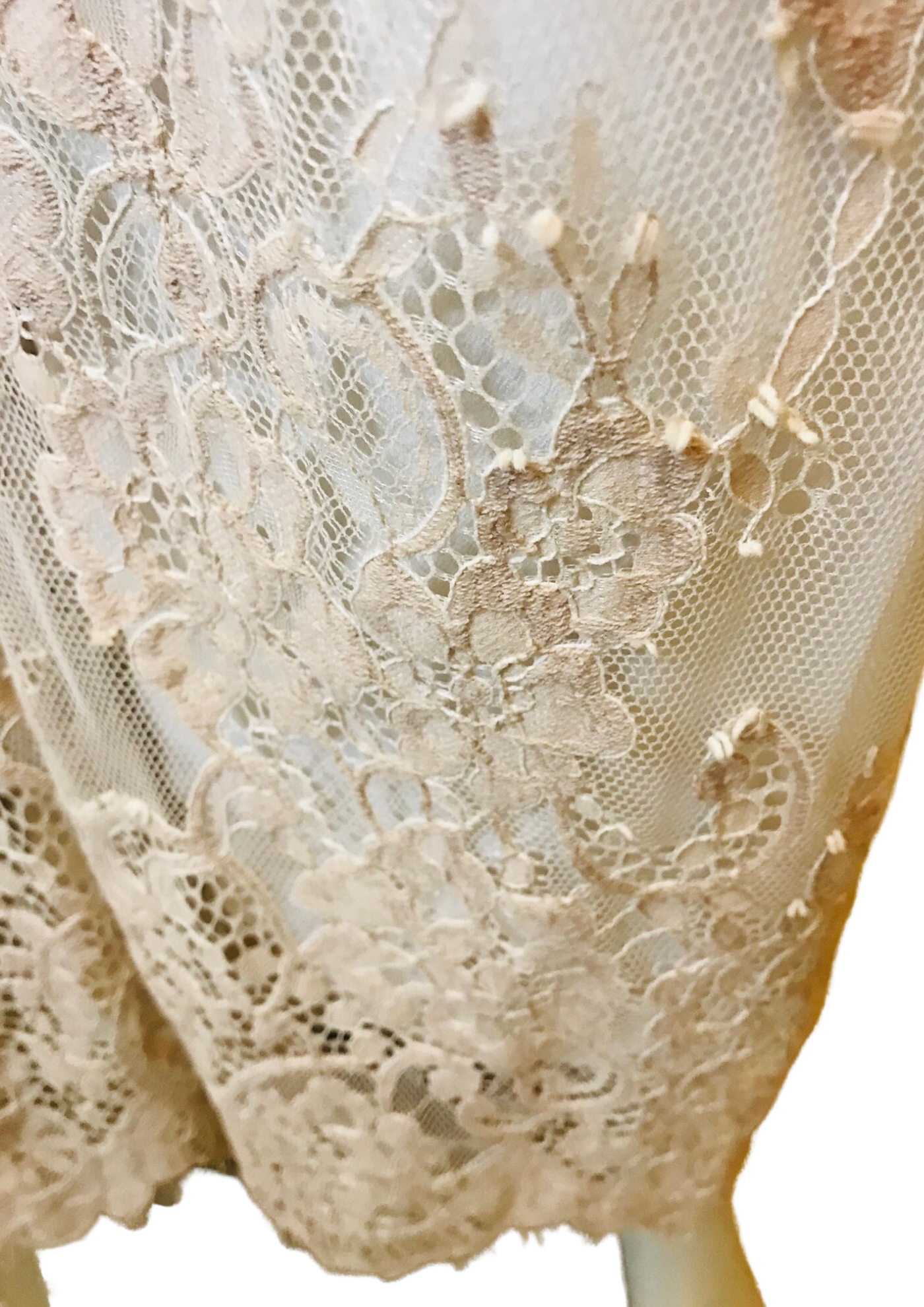 Pantalon en dentelle Taille 38