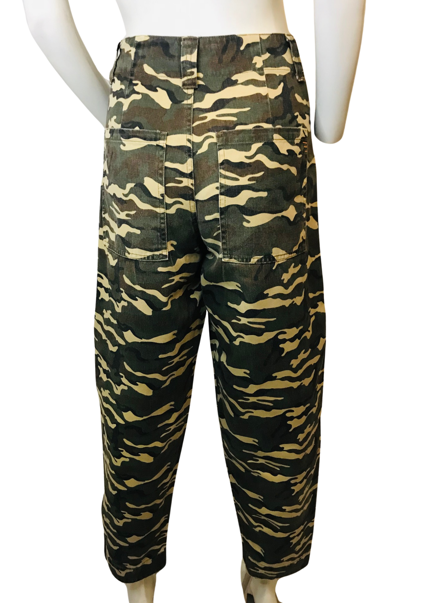 Pantalon cargo motifs camouflages Taille 36