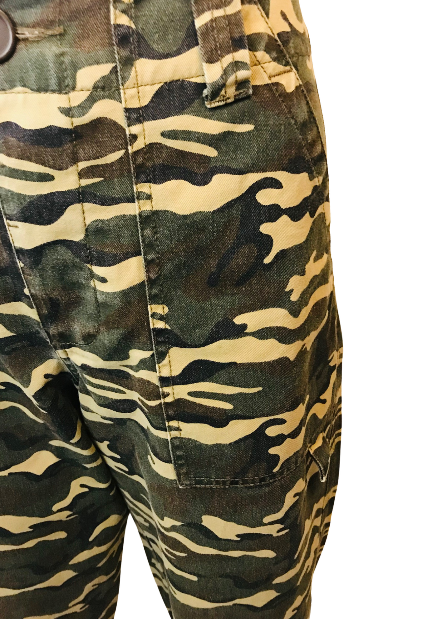 Pantalon cargo motifs camouflages Taille 36