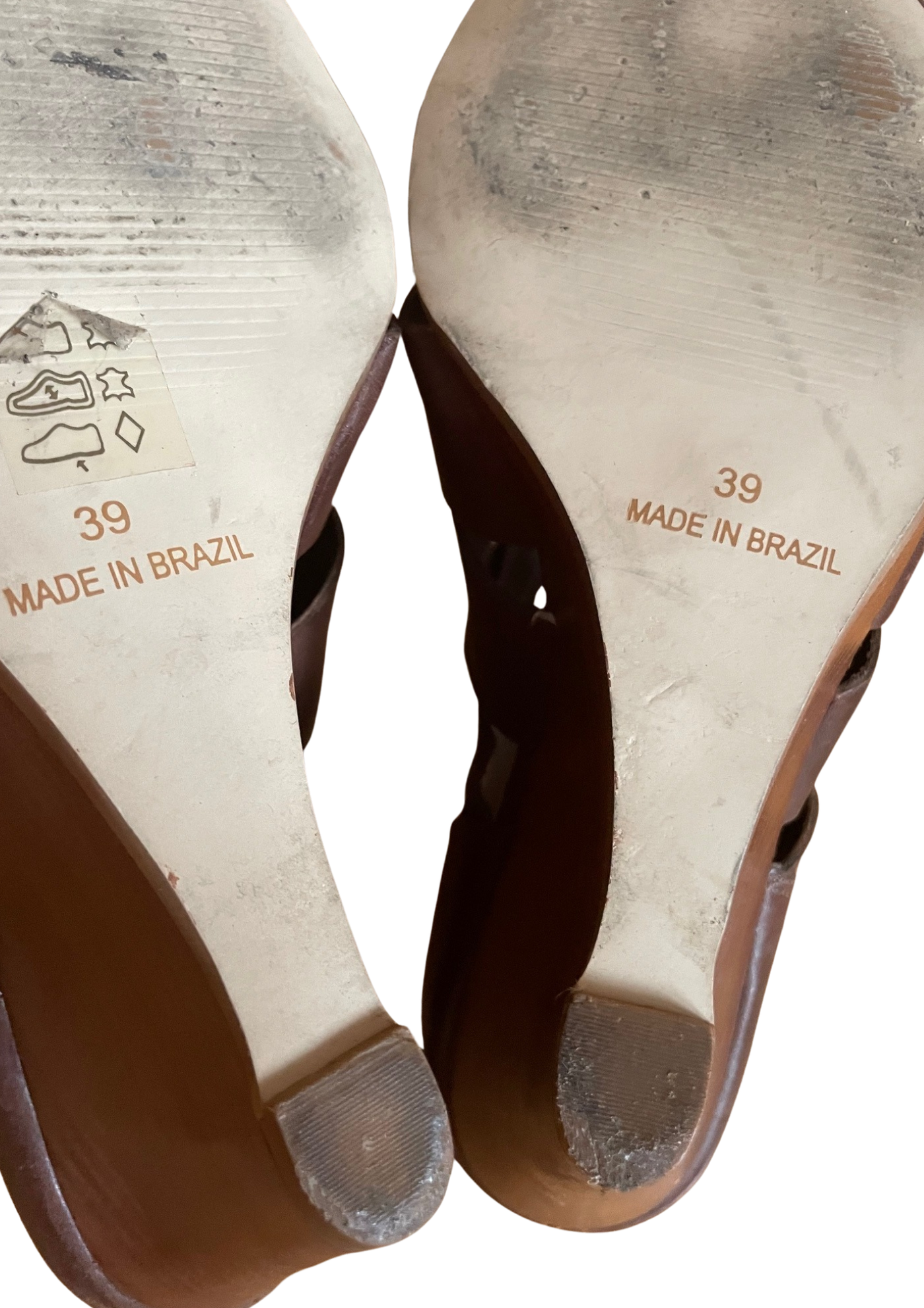 🧶 Sandales à talons compensés en cuir marron 🍂 – Pointure 39