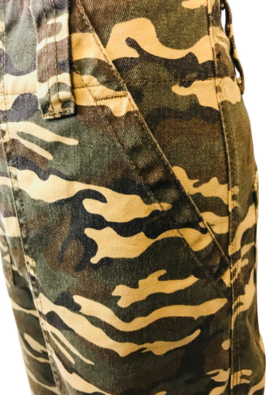 Pantalon cargo motifs camouflages Taille 36