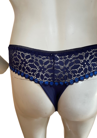 🌺 Culotte en dentelle bleu marine et détails bleus – Taille 44 (Neuve) 🌺