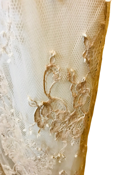 Pantalon en dentelle Taille 38