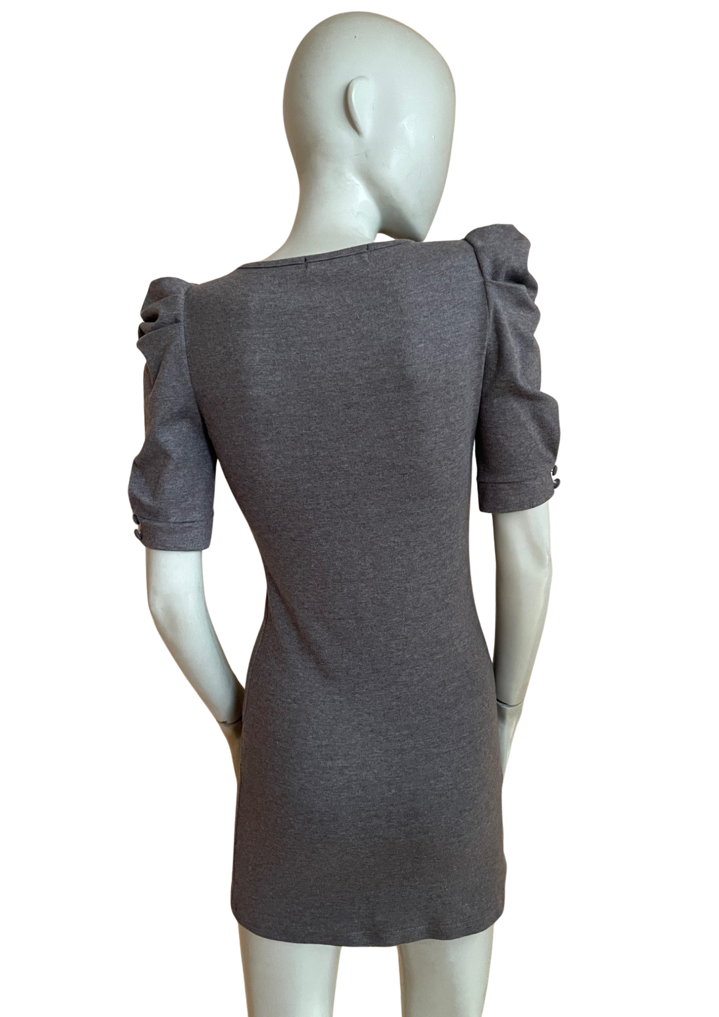 ✨👗 Robe grise à détails pétales noirs 🌑 – Chic & Moderne Taille 36 🌟