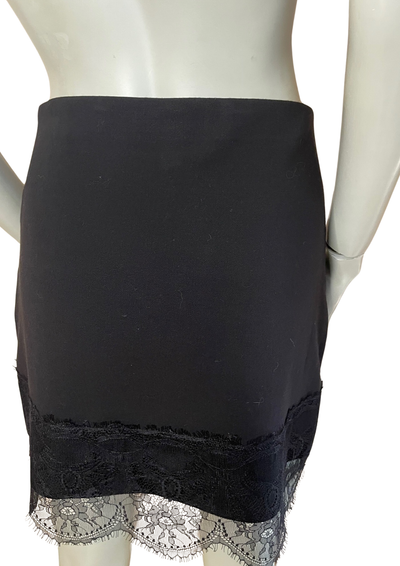 🖤 Jupe élégante en dentelle Taille 36 🖤