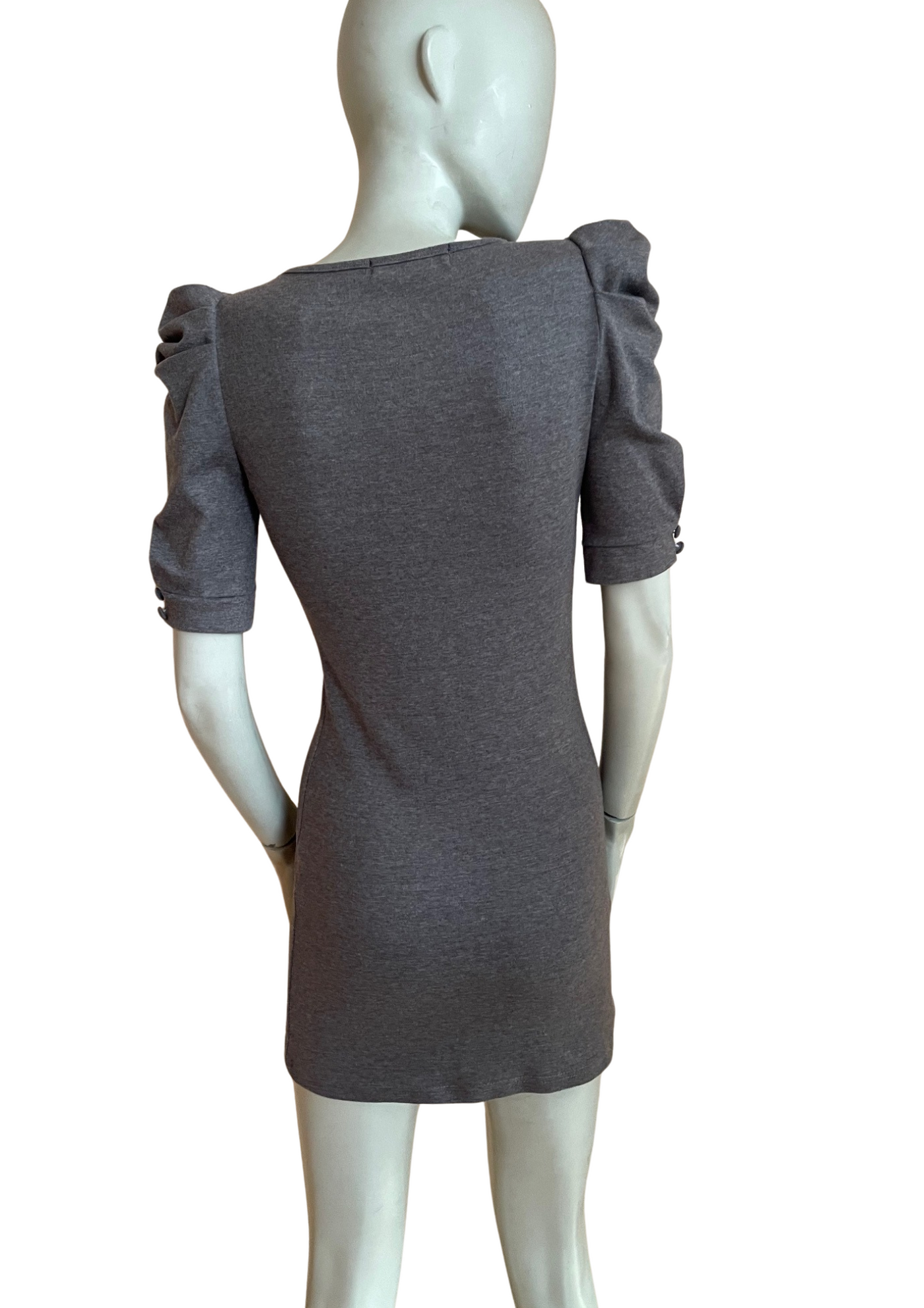 ✨👗 Robe grise à détails pétales noirs 🌑 – Chic & Moderne Taille 36 🌟