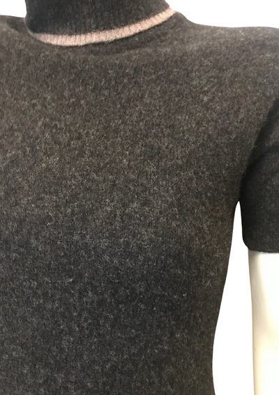 Pull manches courtes en laine d'agneau Taille 38