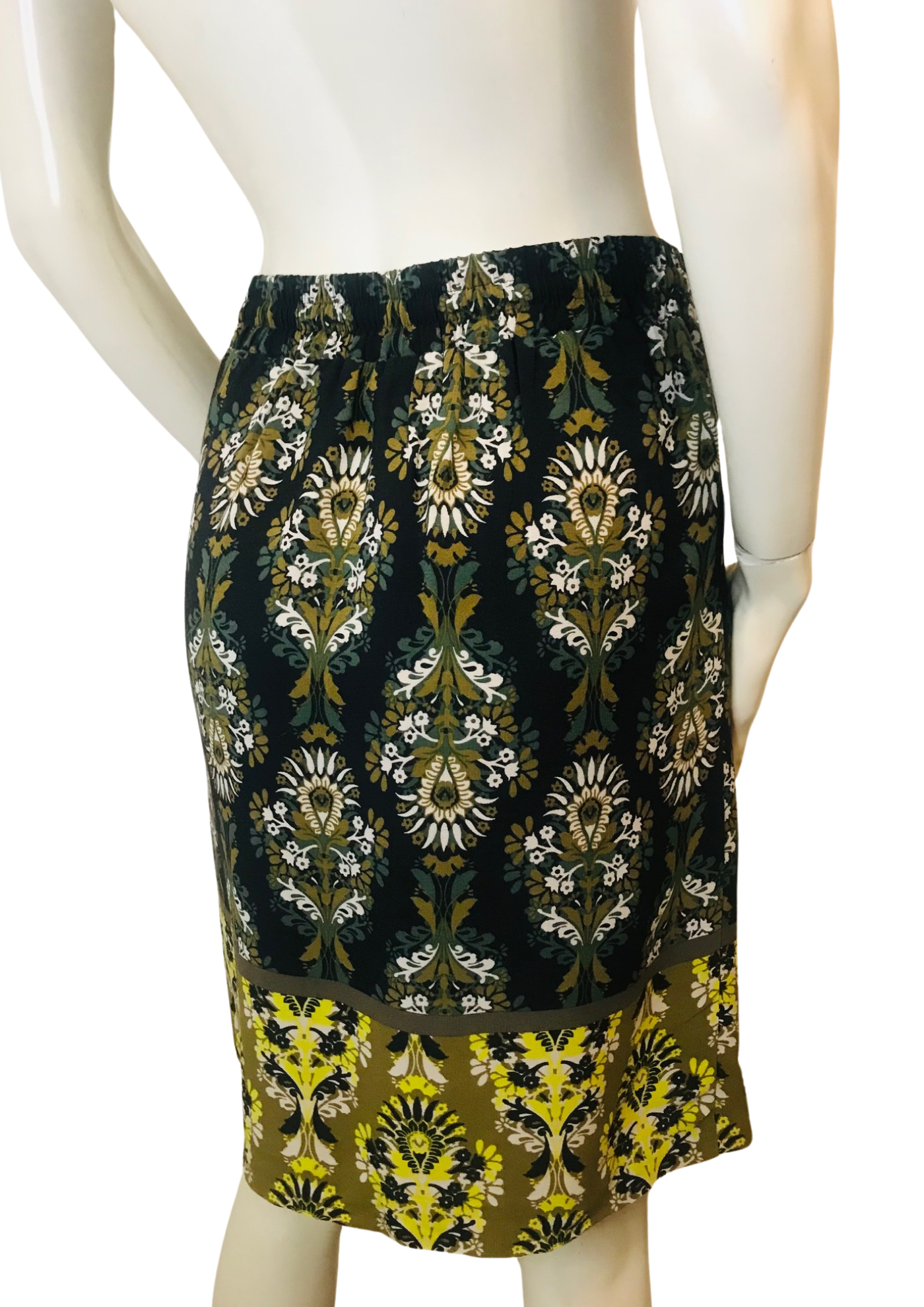 Jupe droite imprimé baroque – Taille 36 ✨