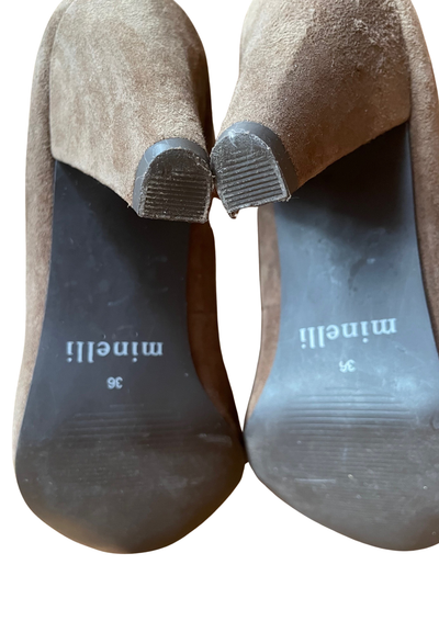 👠 Escarpins en daim taupe 💫 –  Pointure 36