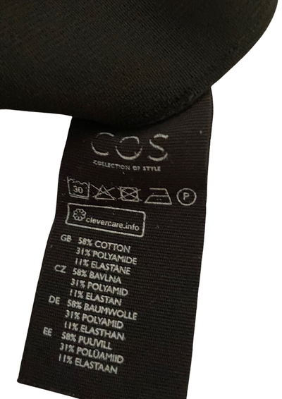 👖✨ Pantalon Noir 7/8 – Taille 36