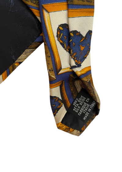 Cravate en soie – motif “cœurs & torches”, bleu/or 👔