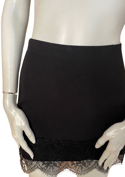🖤 Jupe élégante en dentelle Taille 36 🖤
