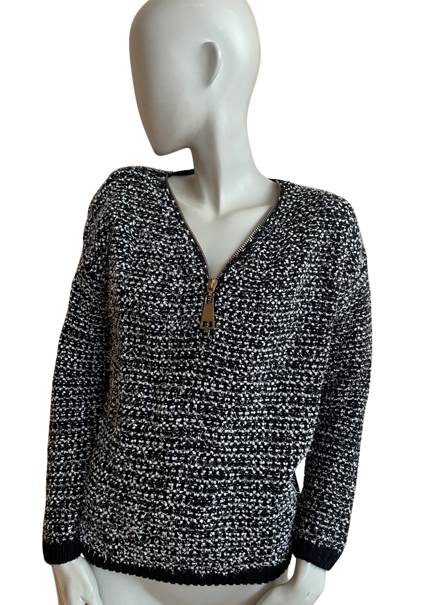 🖤 Pull noir & blanc avec fil métallisé Taille 38  ✨