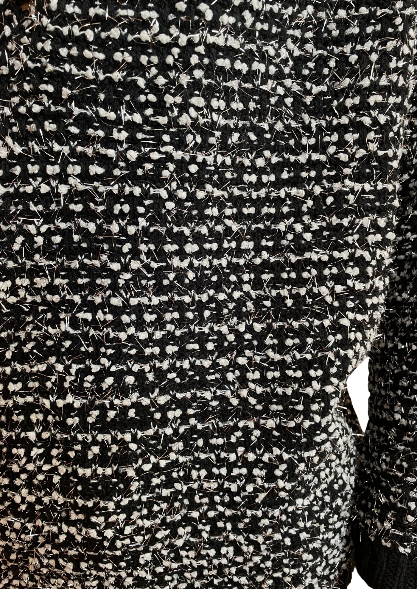 🖤 Pull noir & blanc avec fil métallisé Taille 38  ✨