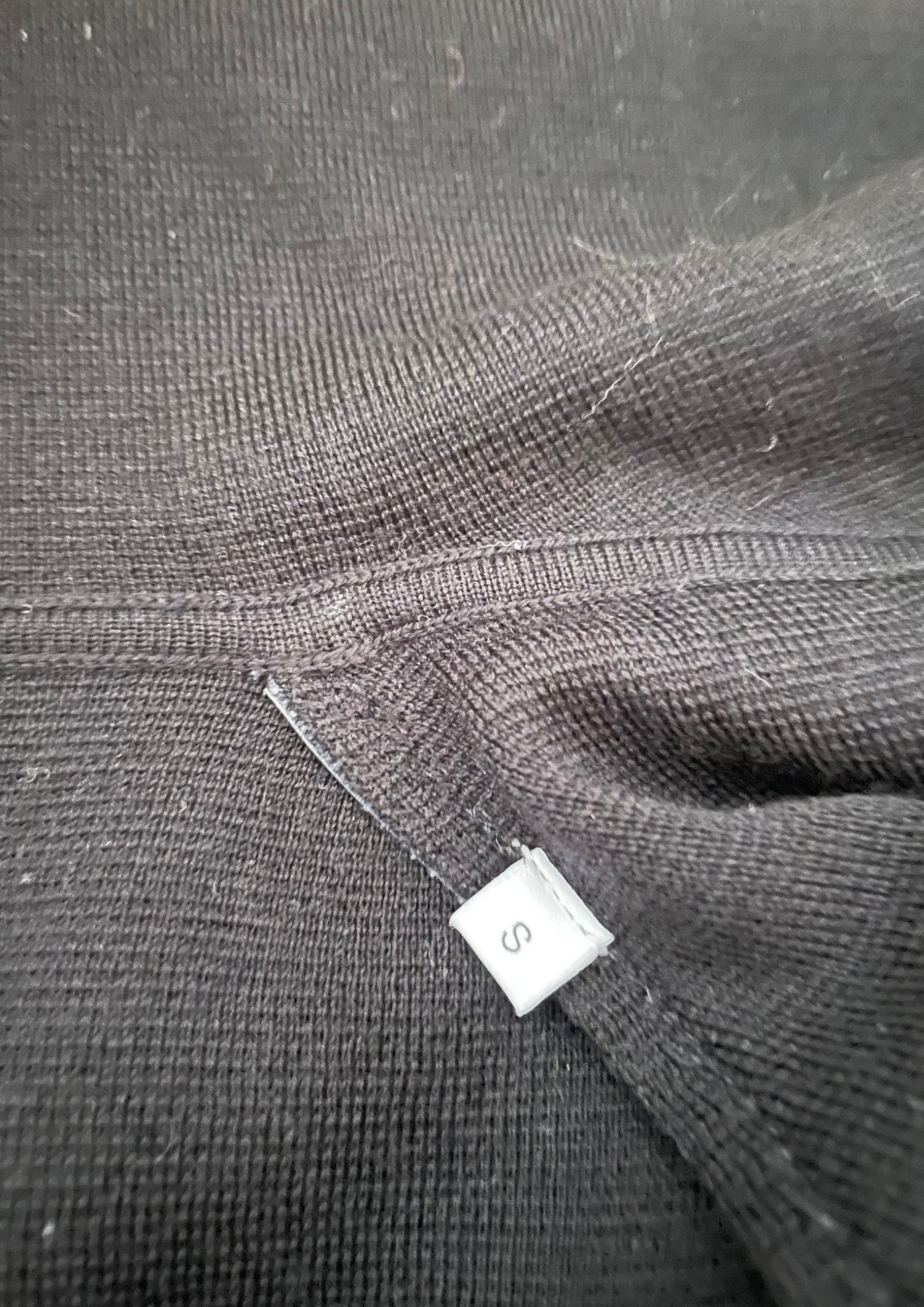 🖤 Hoodie zippé Sandro 100% laine – Taille S 🧵✨