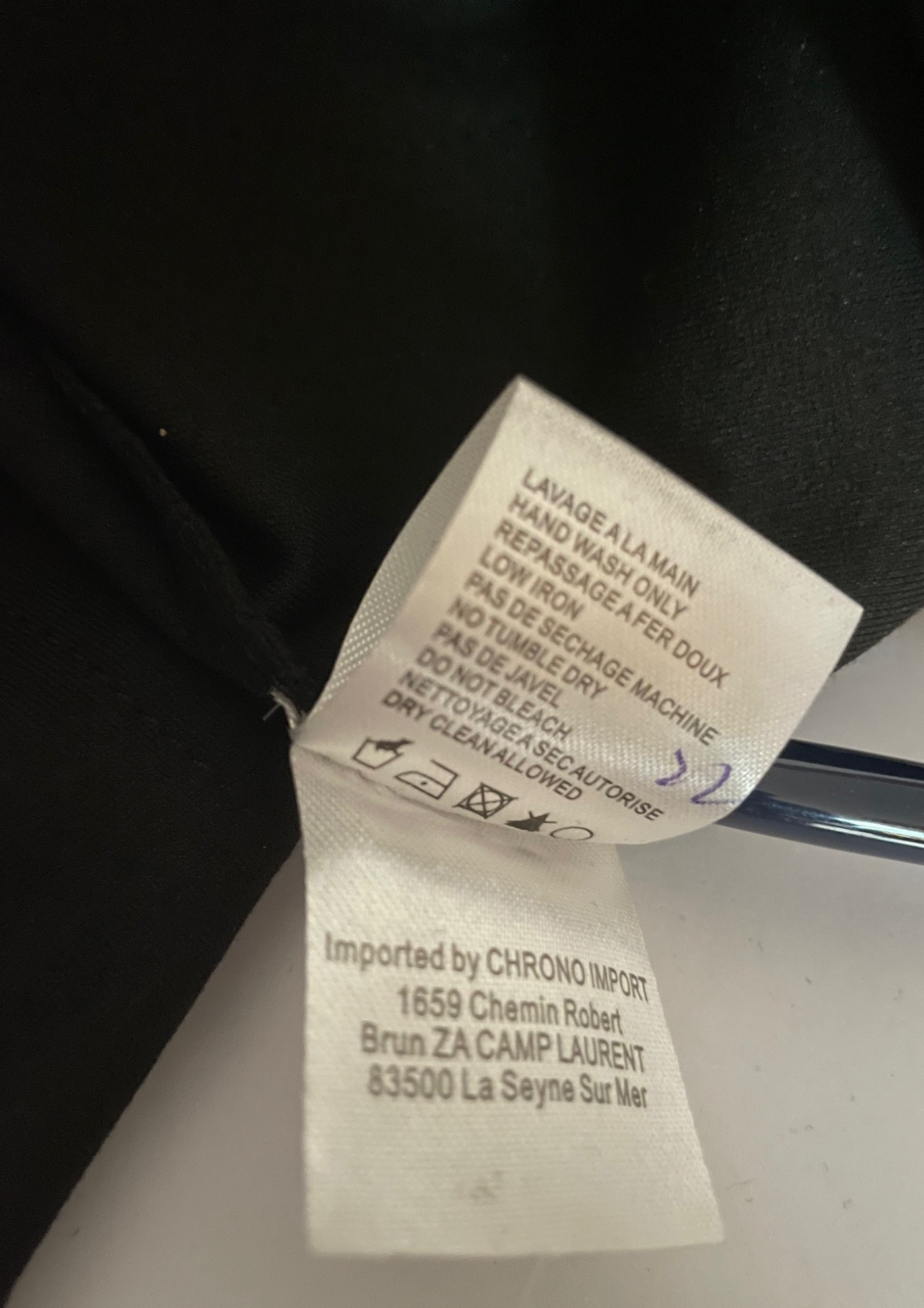 🖤 Robe trapèze noire – Détail poches effet cuir Taille 34 ✨