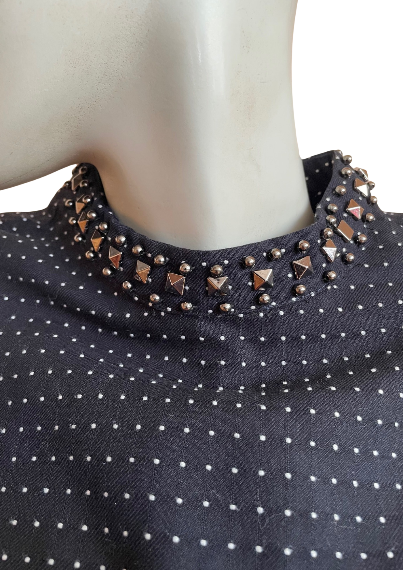 💫 Robe bleu marine à pois & col clouté – Taille 38 👗✨