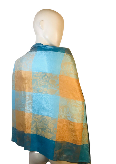 🌈 Écharpe Multicolore à Carreaux – Élégance Douce et Chaleureuse 🧣