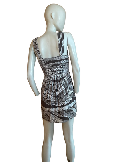 ✨ Robe Motif Graphique Taille 36 ✨