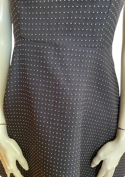 💫 Robe bleu marine à pois & col clouté – Taille 38 👗✨