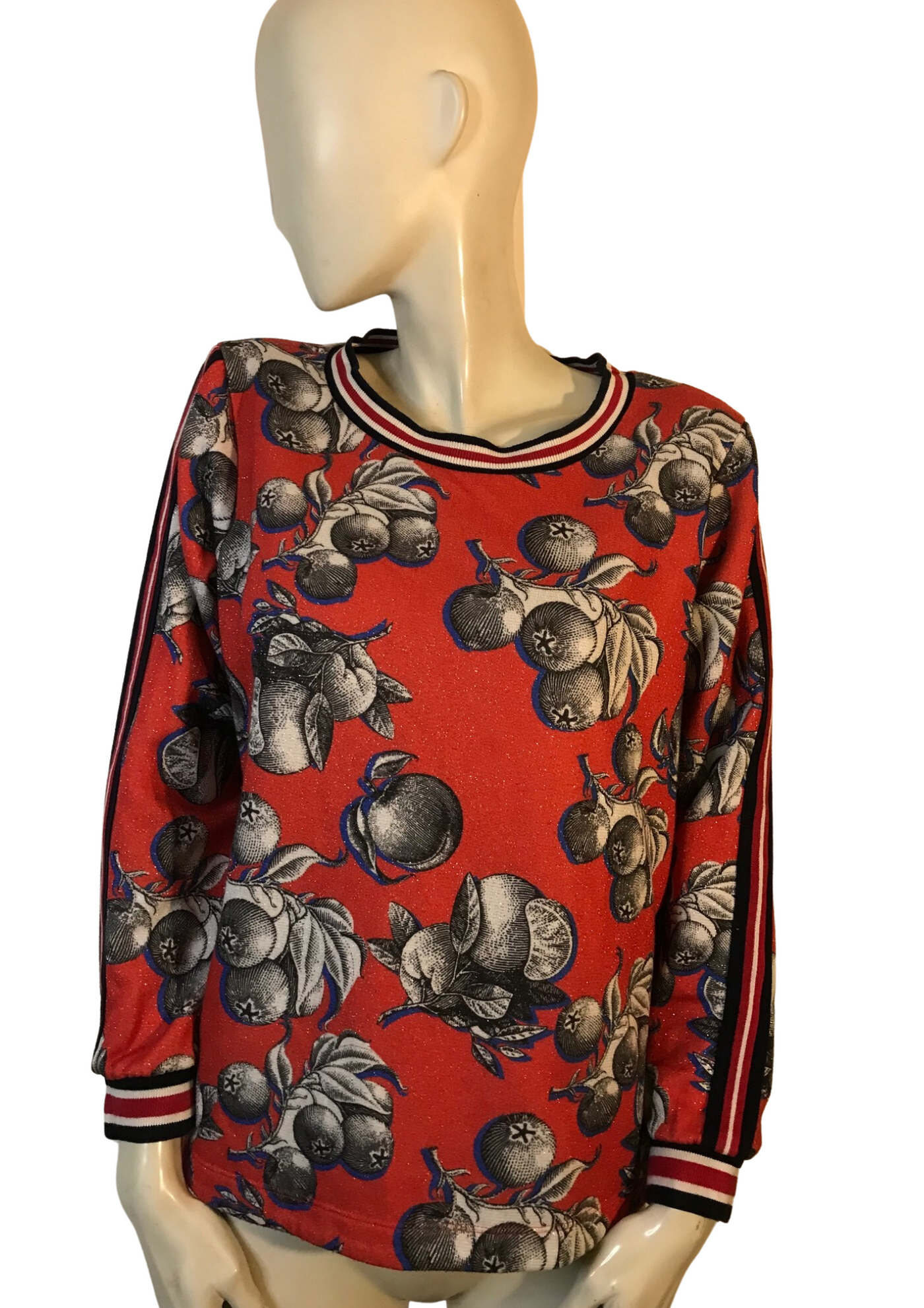 Sweat à motifs fruits Taille 36