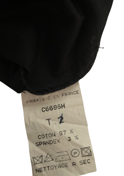 ✨ Blouse noire avec plastron brodé Taille 36 ✨