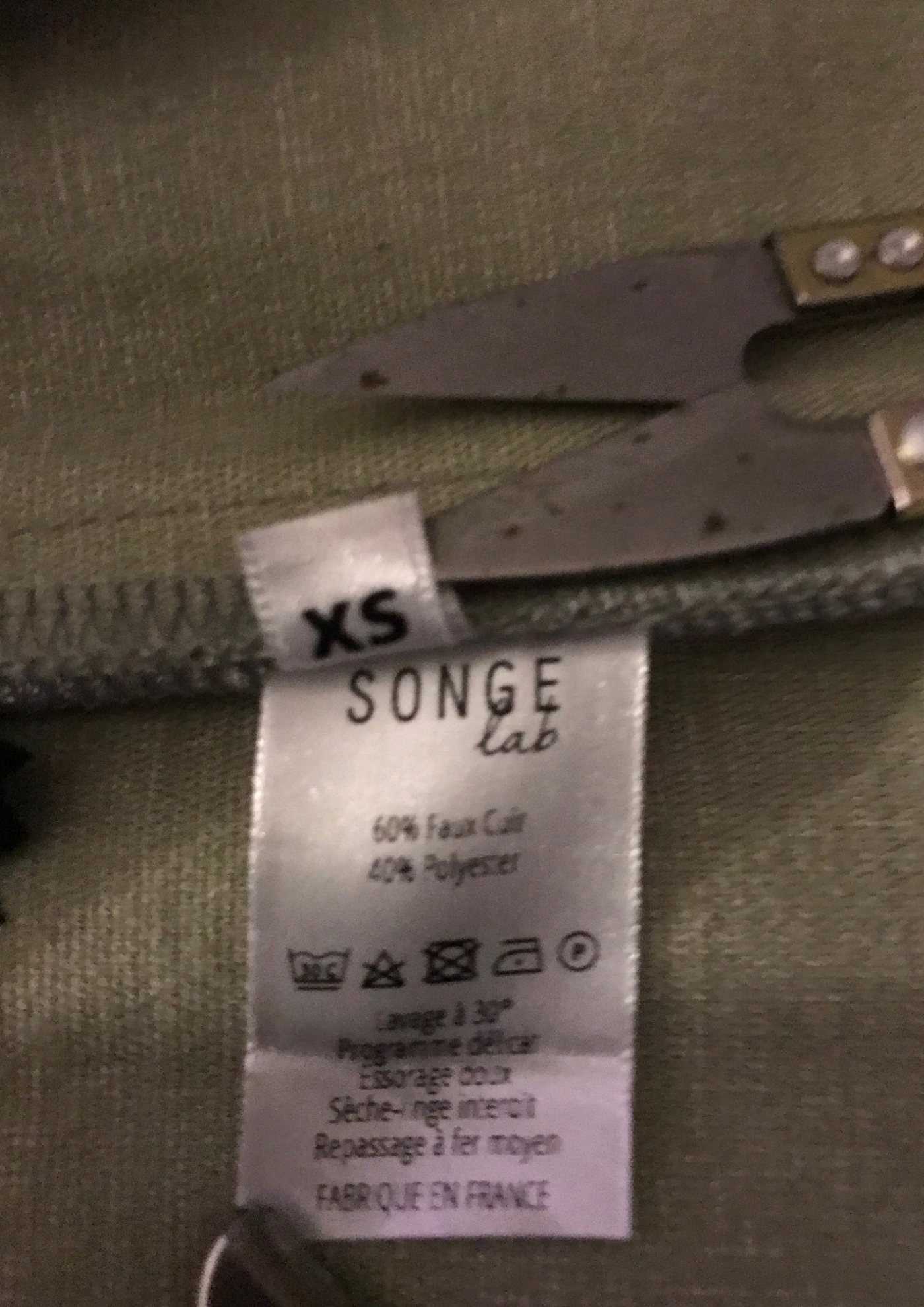Jupe argentée en cuir vegan Taille 34 (Neuve)