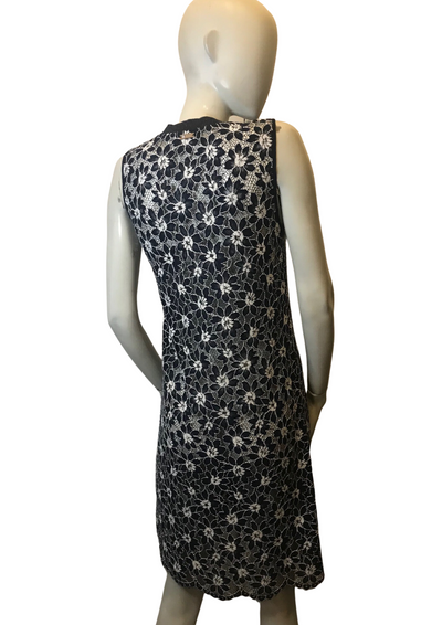 Robe en guipure Taille 36