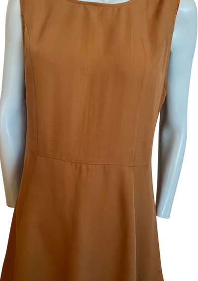 🧡 Robe évasée sans manches – Taille 40 (Neuf) 🧡