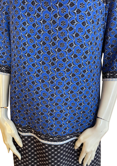 👗 Robe à motifs géométriques bleus et noirs – Élégance graphique Taille 40
