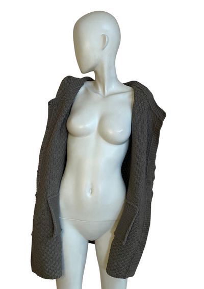 🧶 Gilet long en maille – Élégance décontractée gris Taille 38 ✨