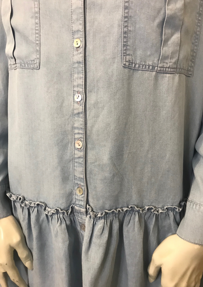 Robe chemise volantée en lyocell bleu ciel – Taille 38 🌿👗💙