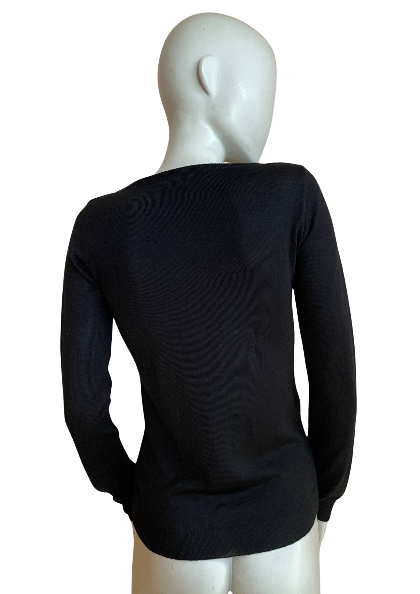 🖤 Pull noir en laine & acrylique 🎀 – Élégance discrète Taille 36