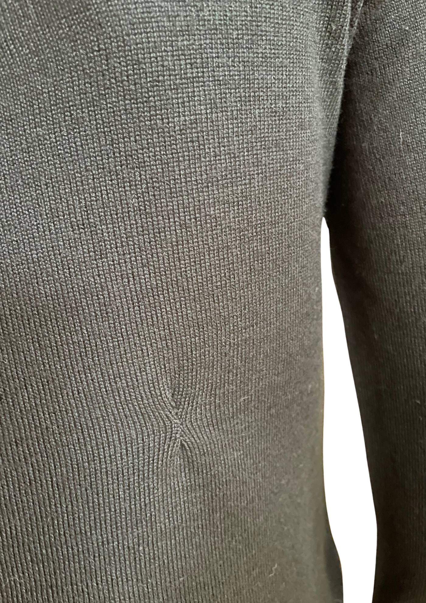 🖤 Pull noir en laine & acrylique 🎀 – Élégance discrète Taille 36