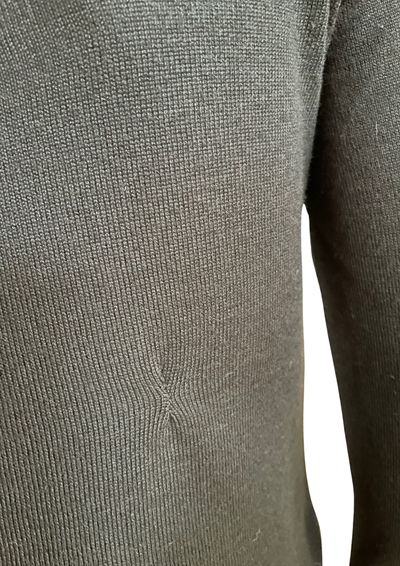 🖤 Pull noir en laine & acrylique 🎀 – Élégance discrète Taille 36