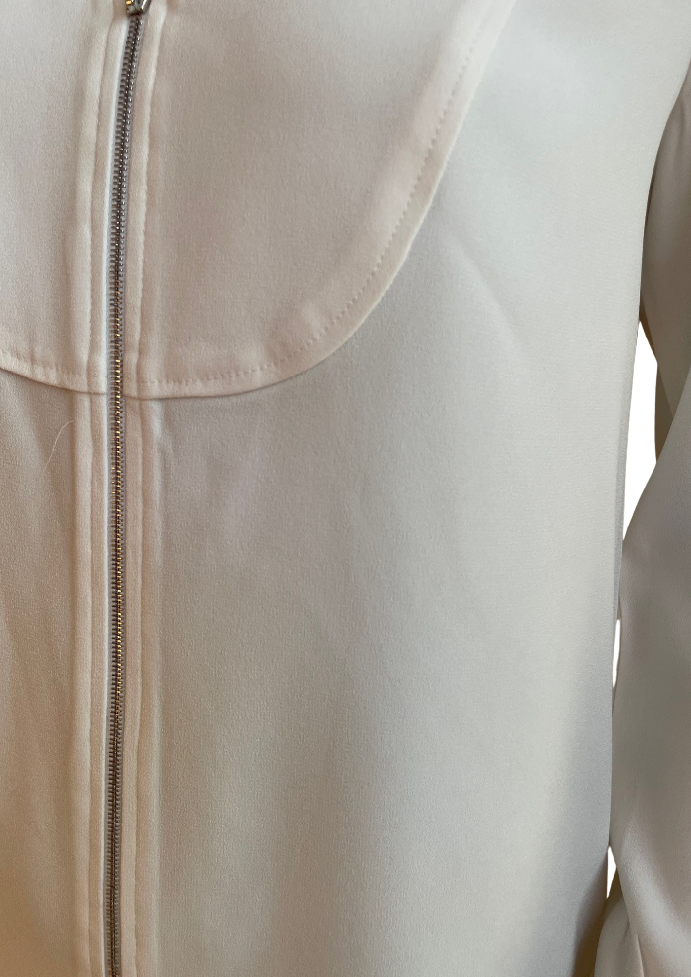 ✨ Blouse zippée crème – Taille 40 ✨