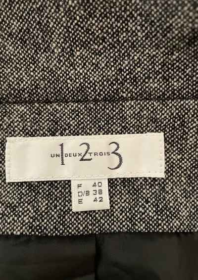 🧥 Veste Tailleur Grise Chic à Détails Contrastants – Taille 40