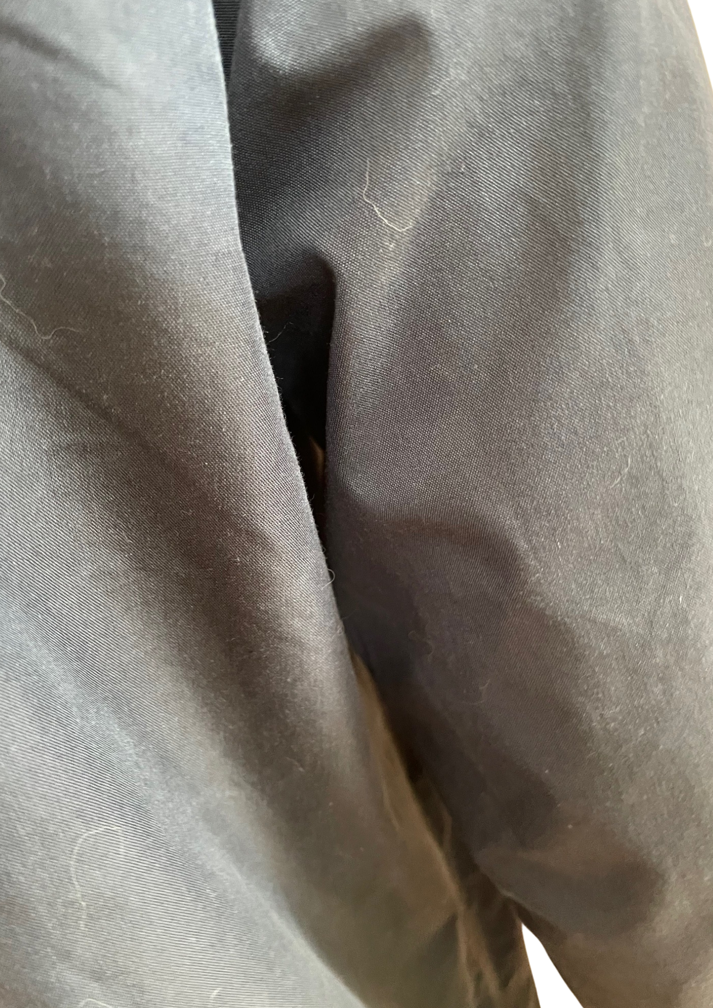 Anorak à capuche bleu marine, demi-zip & poche kangourou – Taille M 🚶
