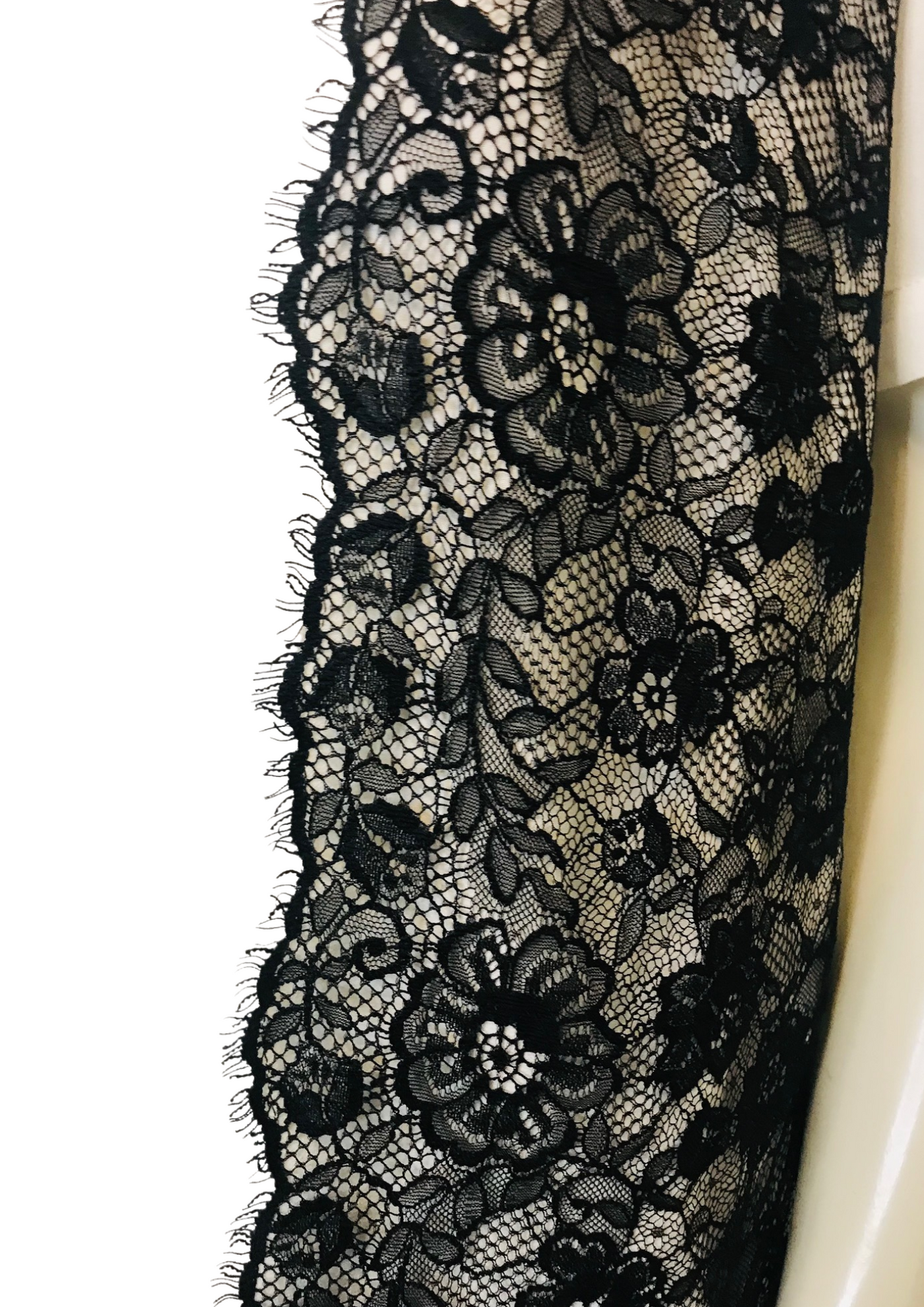 Blouse empiècement dentelle Taille 40