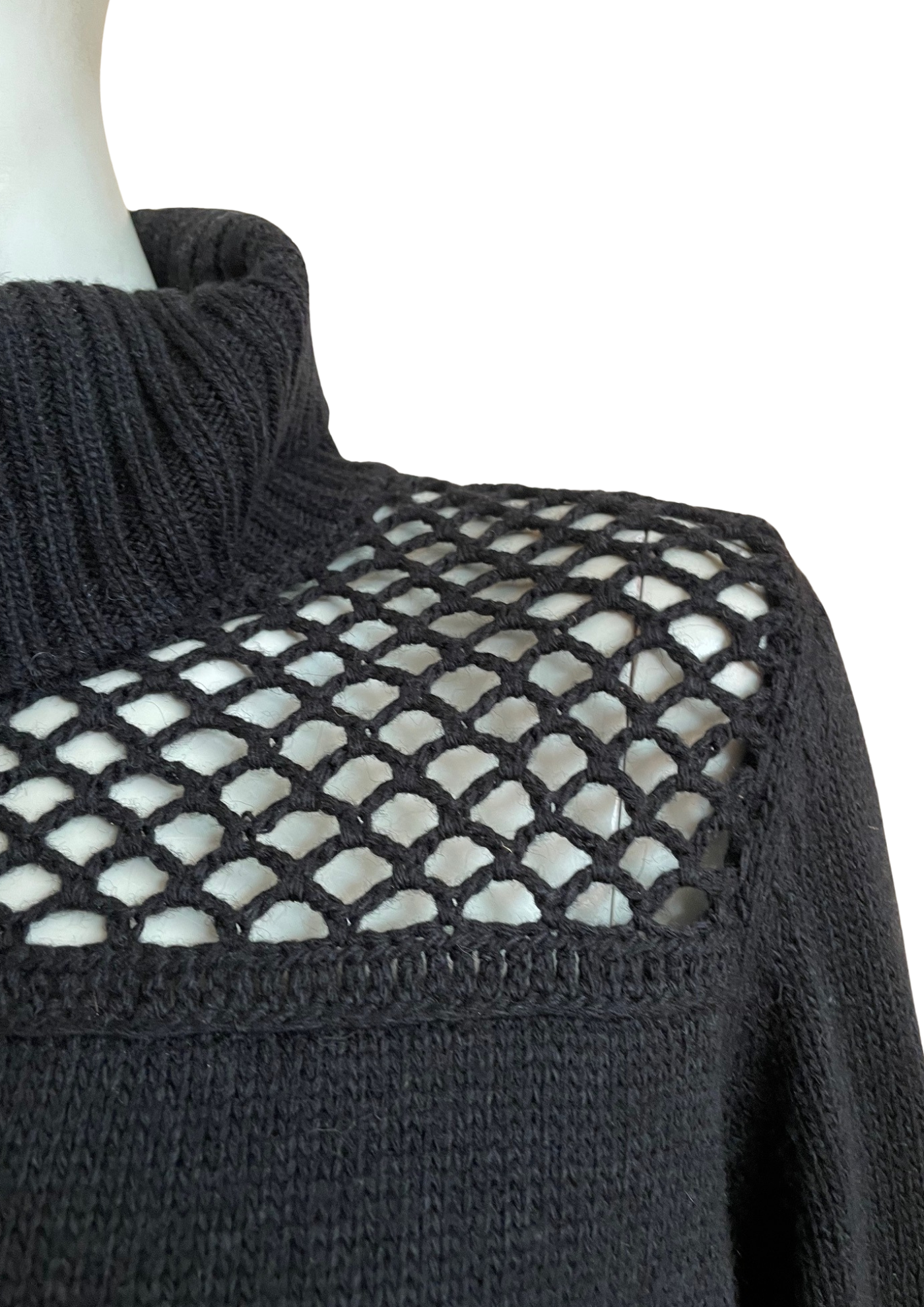 🖤 Pull ajouré col roulé – Taille 44 ✨🧶