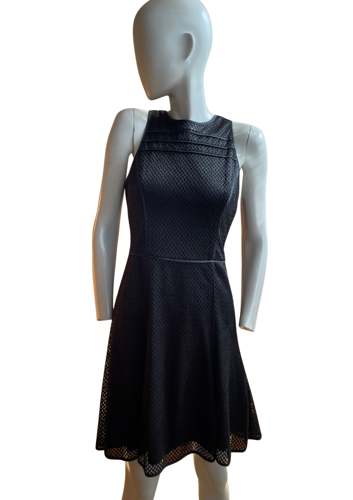 Robe patineuse texturée noire – Taille 36 👗🖤