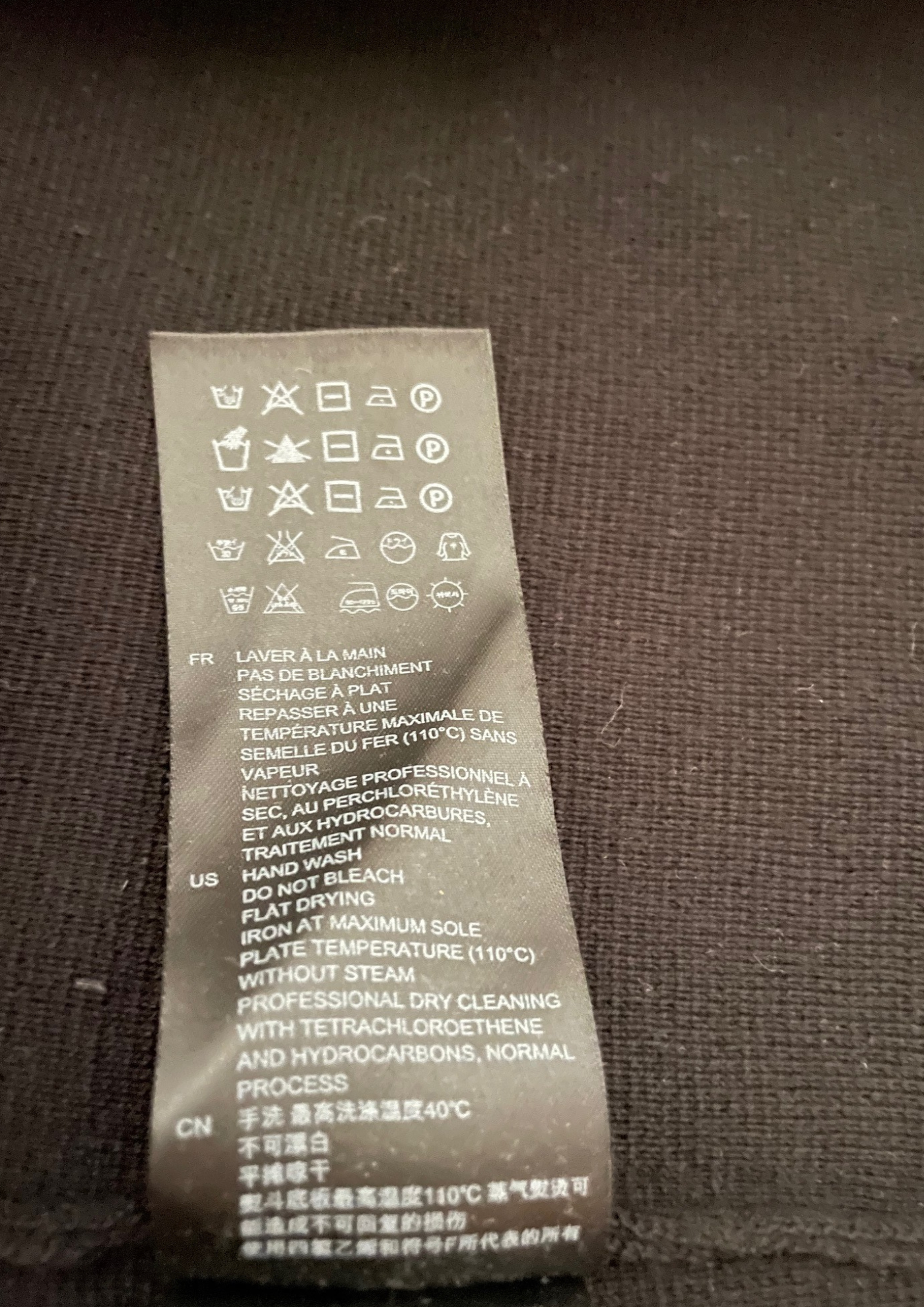 🖤 Hoodie zippé Sandro 100% laine – Taille S 🧵✨