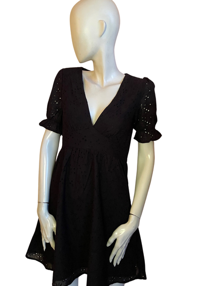 🖤 Robe en broderies anglaises Taille 36 🖤