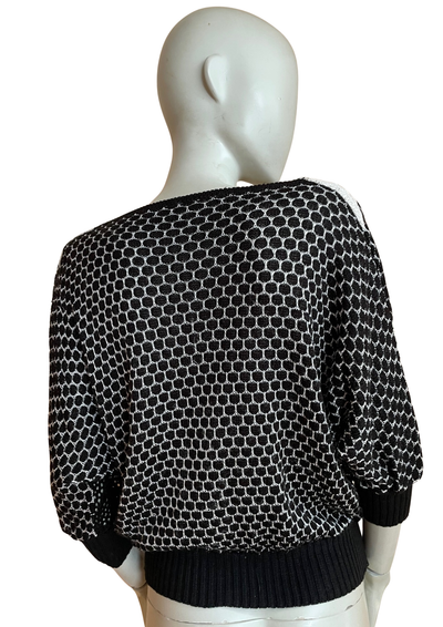 🖤 Pull ajouré graphique noir & blanc – Taille 38 🖤
