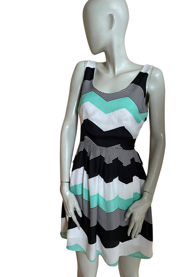 🌟 Robe à motifs Taille 38 🌟
