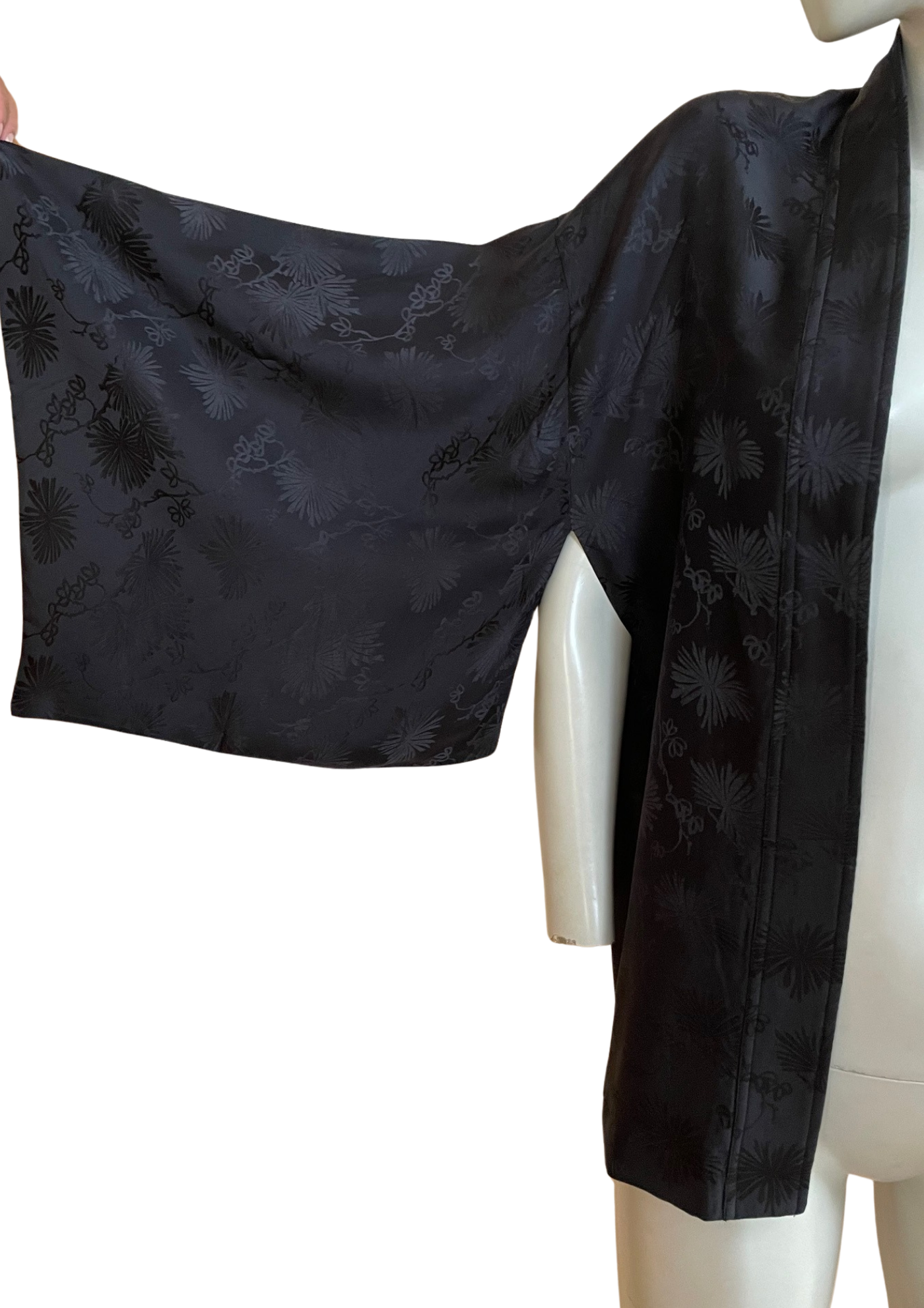 Kimono soie noir jacquard ✨🖤 doublure dorée – Taille 40-42