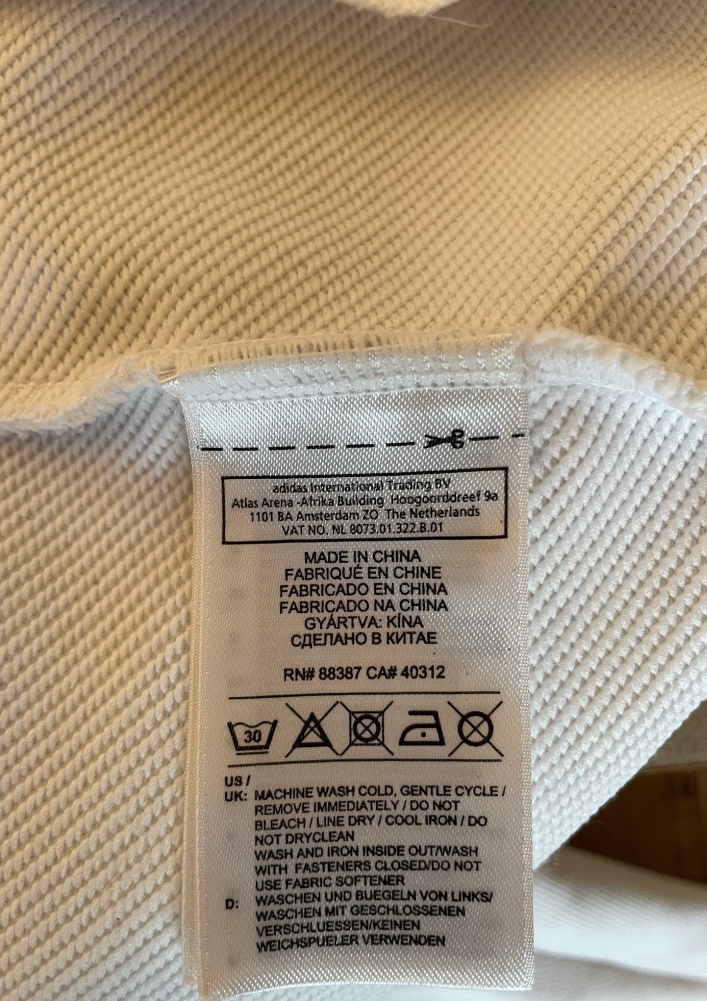 🌀 Veste à capuche Taille L 🌀
