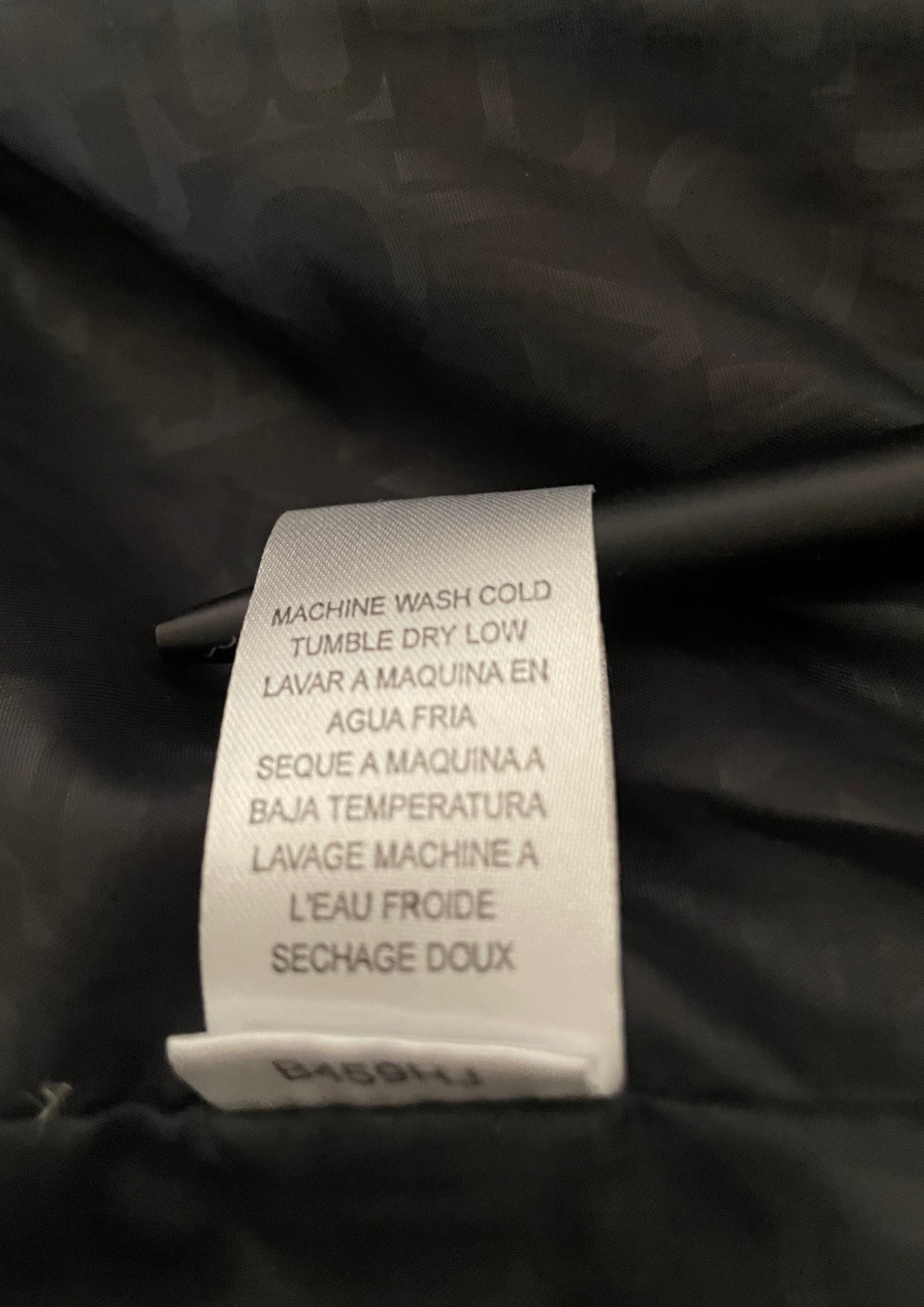 🧥✨ Doudoune noire ceinturée  – Taille 40